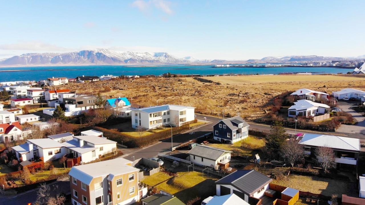 Blue House B&B Seltjarnarnes ภายนอก รูปภาพ